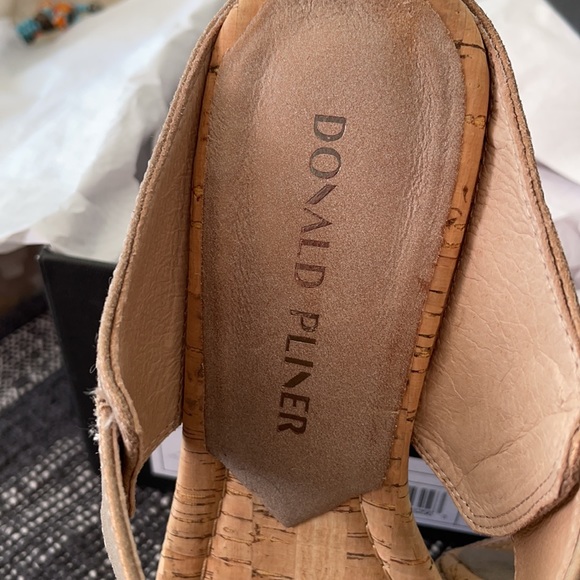 Donald Pliner Wedges - Picture 4 of 7